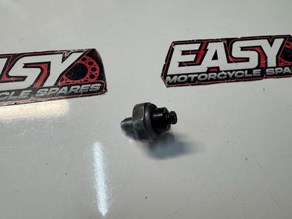 Suzuki VL 1500 Intruder 1998-2004 Oil Pressure Sender Switch OEM 37820-33D11