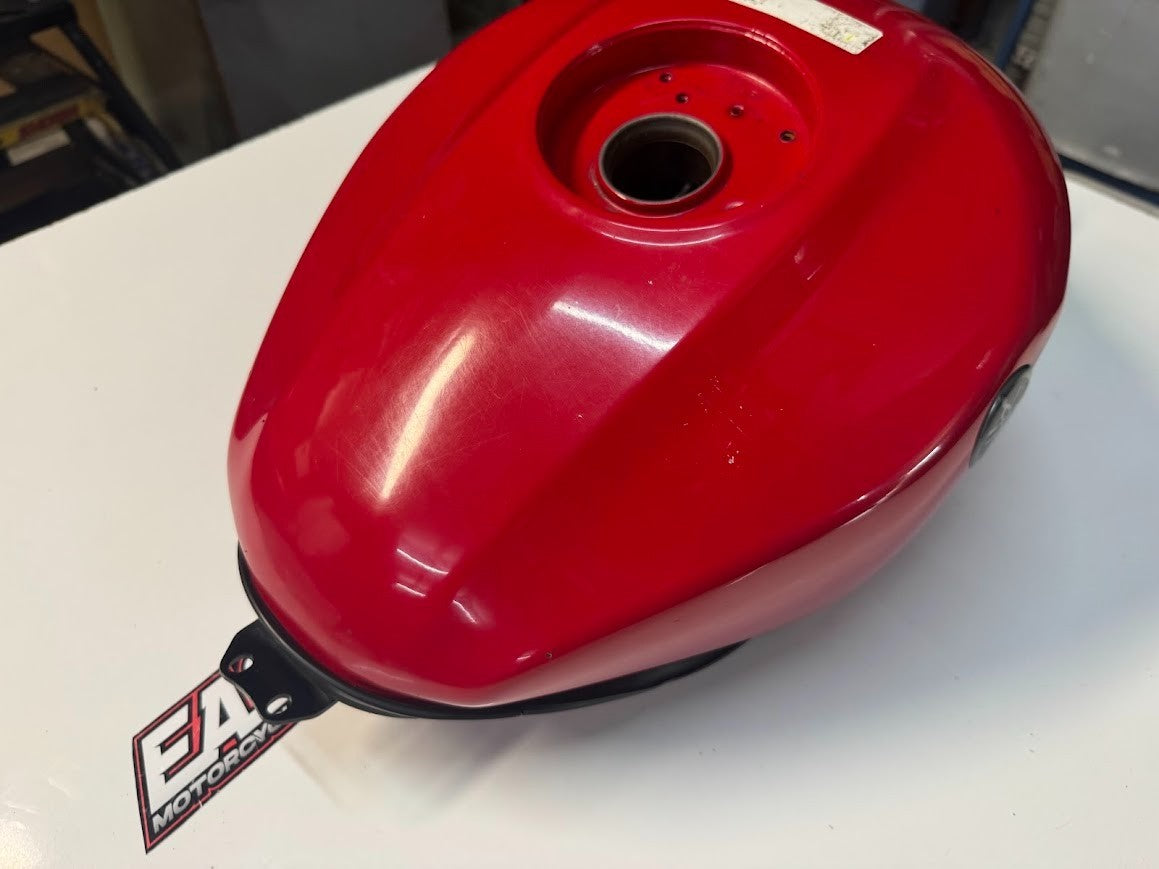 Yamaha YZF R15 2015 Fuel Tank OEM Genuine 2FB-XF41A-01