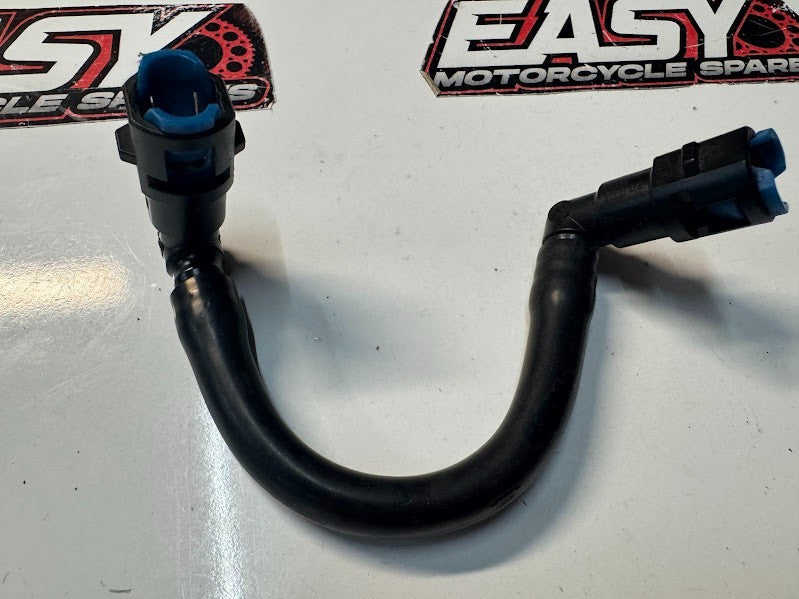 Suzuki GSXR 1000 2009-2014 Fuel Pipe Hose Line Connector OEM Genuine 15810-47H10