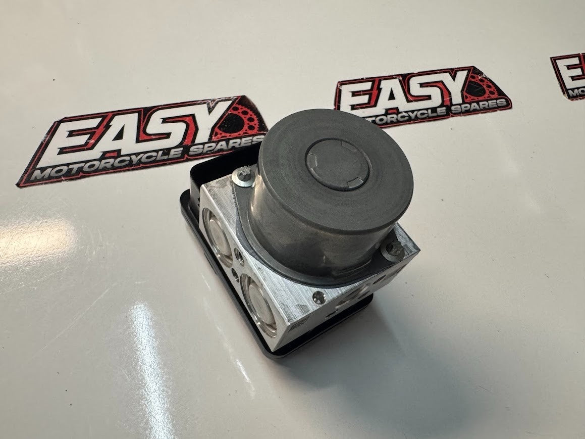 Yamaha YZF R1 2022-2025 ABS Module Pump OEM Genuine B3L-85930-08