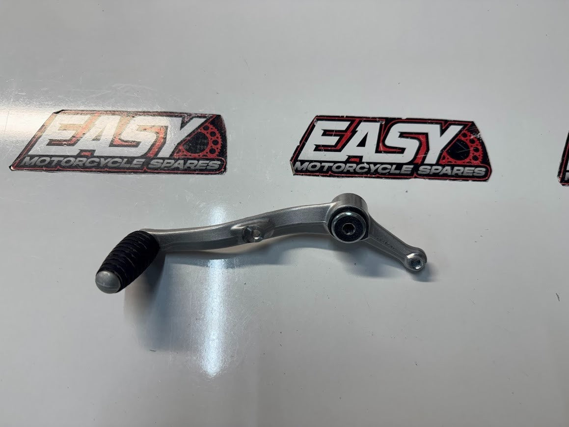 Yamaha YZF R1 2018-2025 Gear Shift Pedal Assembly OEM Genuine BX4-18110-00