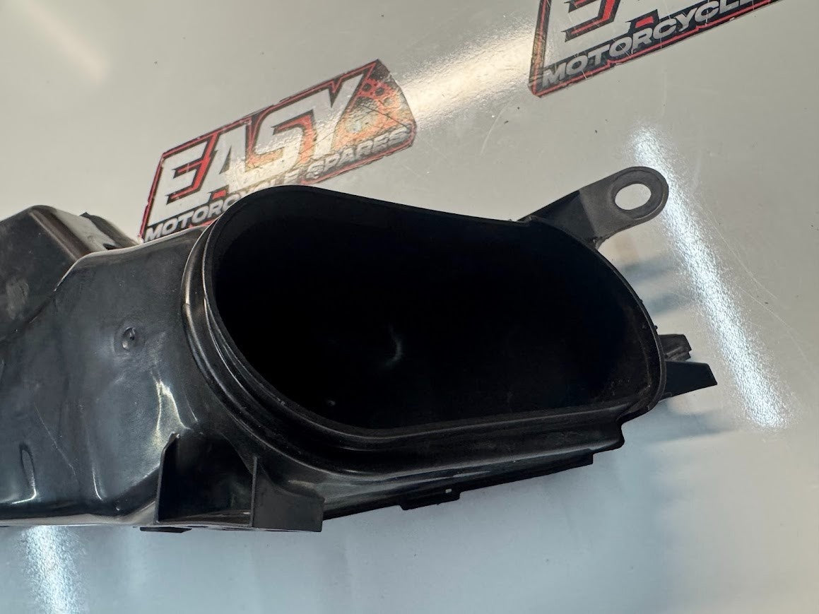 Suzuki GSXR 1000 2009-2016 LH Ram Intake Duct OEM Genuine 94430-47H00