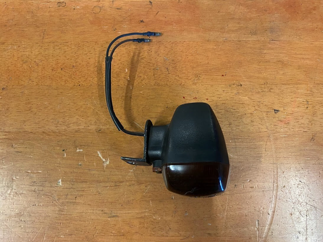 Front Left Blinker Yamaha FZS 600 1998