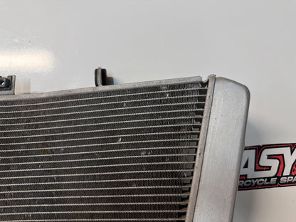 Radiator Cooling Suzuki GSXR 1000 2007-2008 OEM 17710-21H00