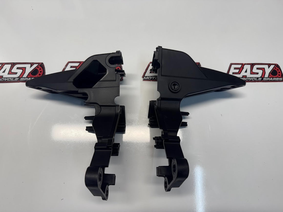 Aprilia RS4 125 4T 2011-2016 Front Fairing Stay Speedo Mount OEM Genuine 898687