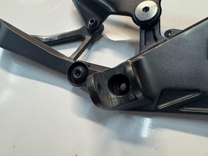 Yamaha YZF R1 2015-2025 RH Riders Peg Bracket Rear Set OEM Genuine 2CR-27443-00