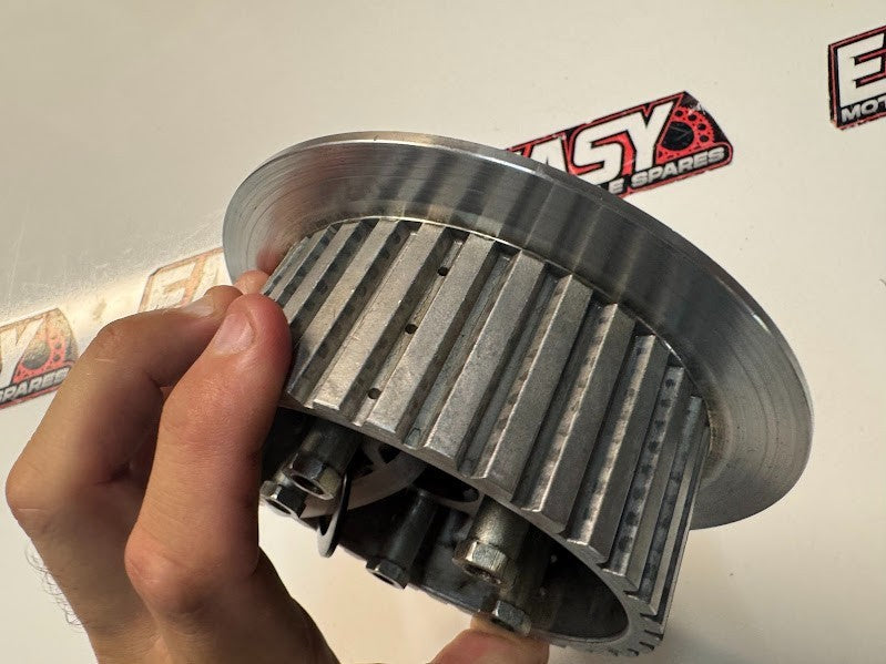 Suzuki VL 1500 Intruder 1998-2009 Clutch Sleeve Hub OEM Genuine 21410-10F00