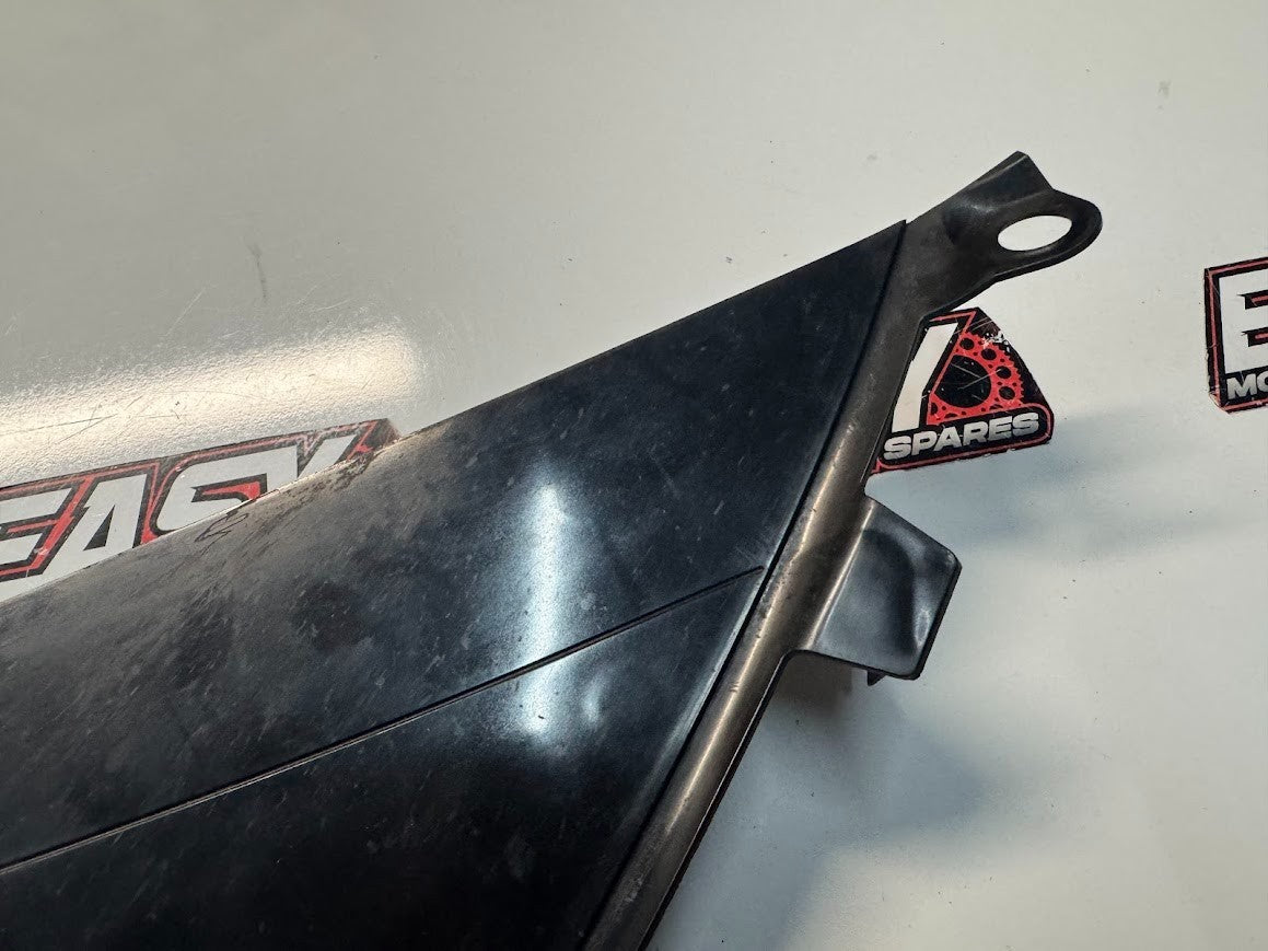 Suzuki GSXR 1000 2007-2008 RH Inner Lower Fairing OEM Genuine 94461-21H00