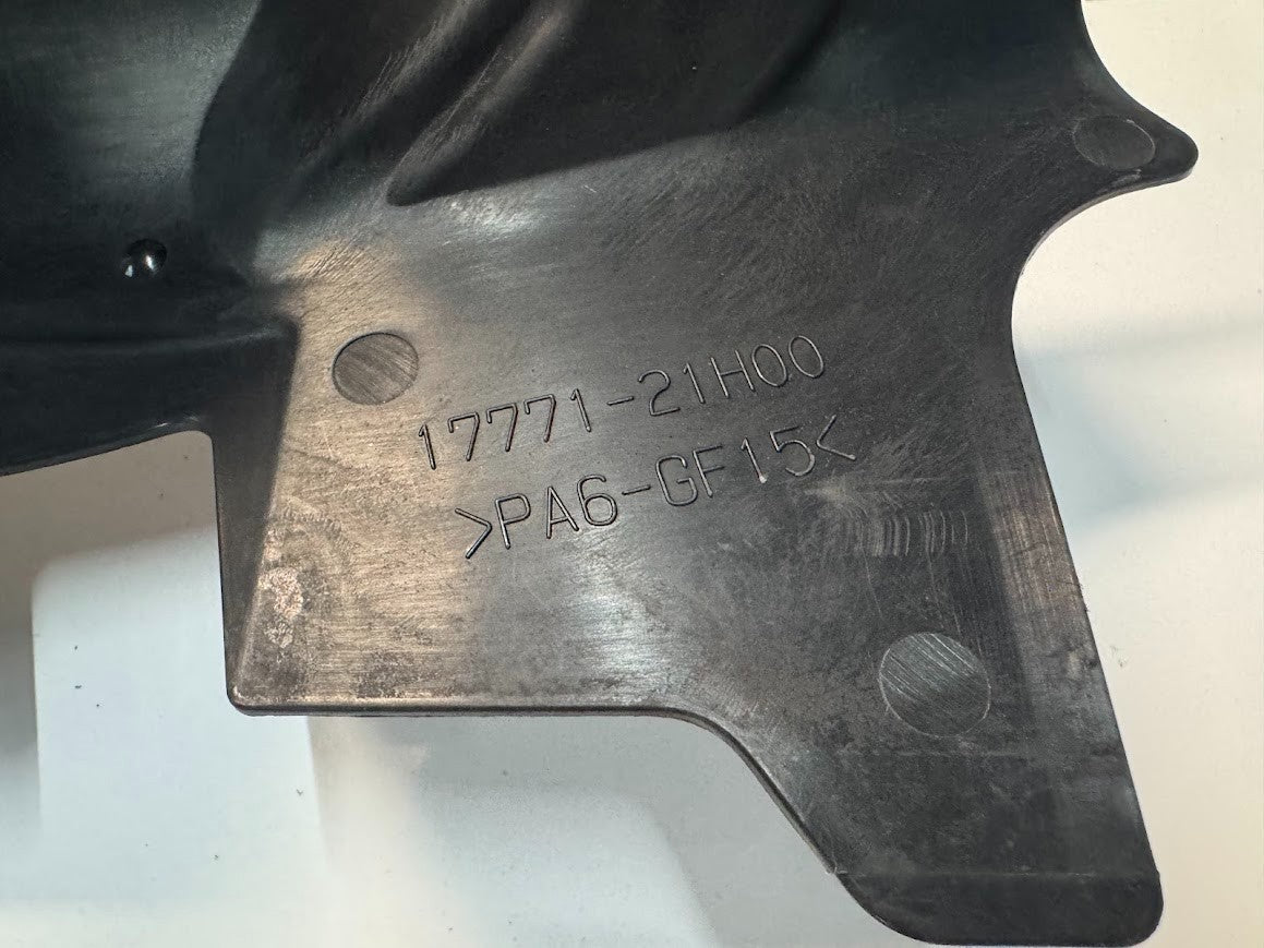 Suzuki GSXR 1000 2007-2008 Radiator Heat Shield OEM Genuine 17771-21H00