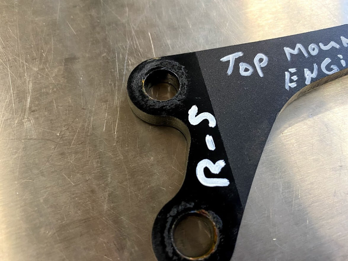 RH Top Engine Mount Yamaha MT-07 2016