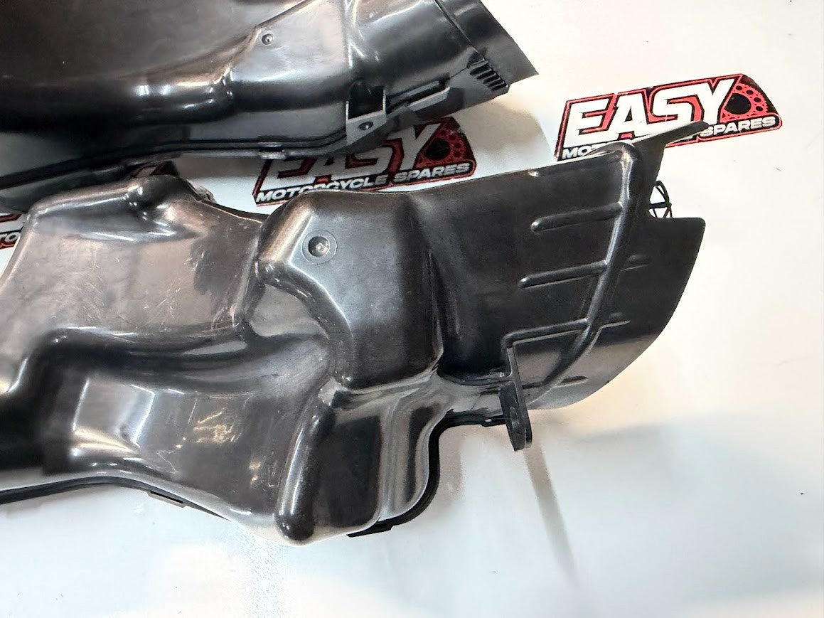Air Ram Intake Ducts Suzuki GSXR 1000 2007-2008 OEM 94420-21H00