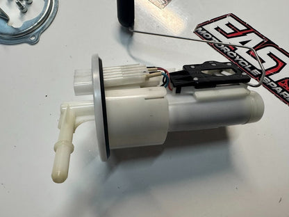 Yamaha YZF R7 2022-2025 Fuel Pump Assembly OEM Genuine 1WS-13907-10