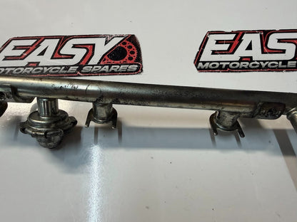 Fuel Pipe Rail Assy 1 Yamaha FZ1 S 2006-2014 OEM 2D1-13160-00