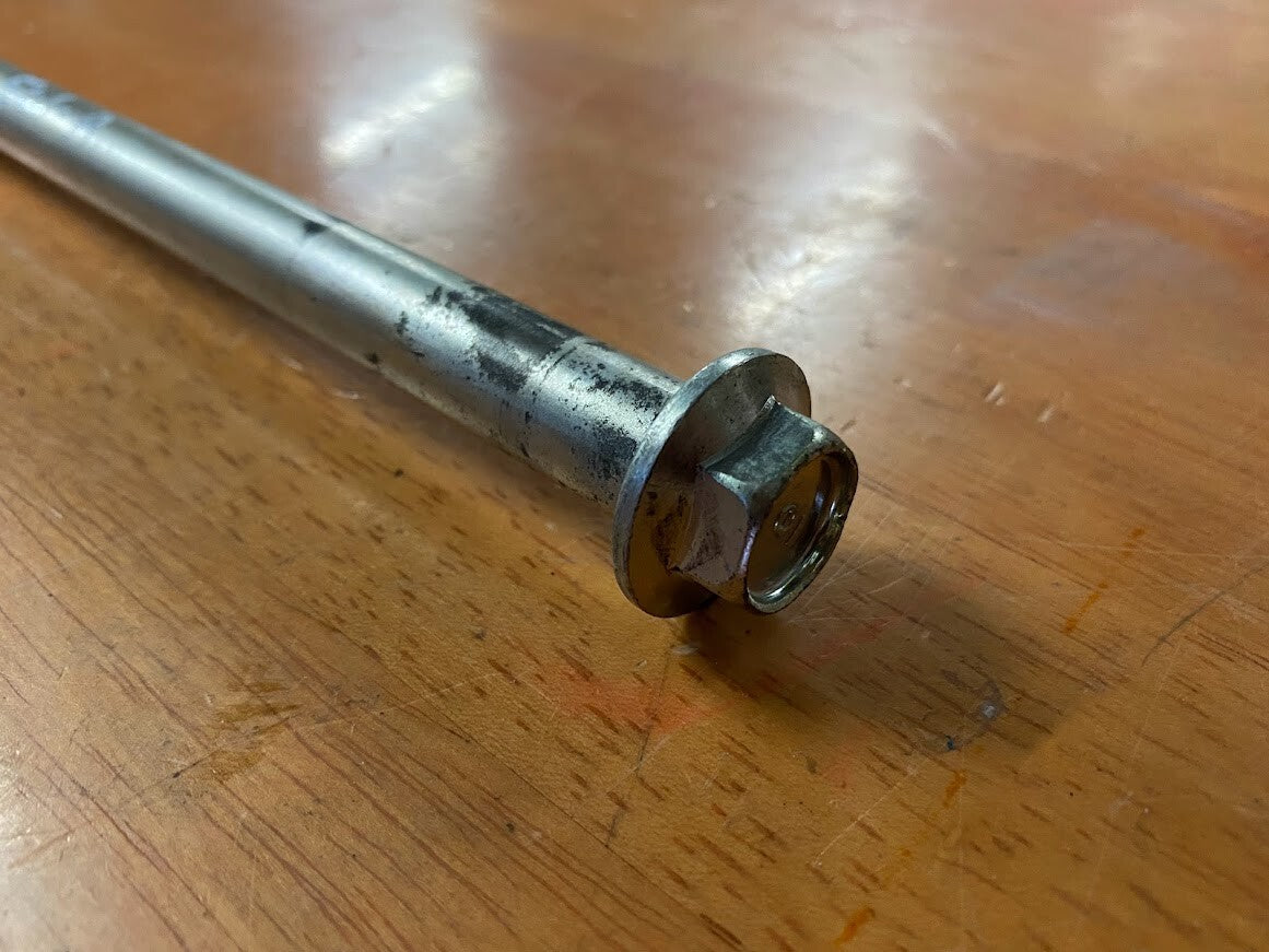 Swingarm Bolt Honda CBR 250R 11-13 2011 52101-KYJ-900