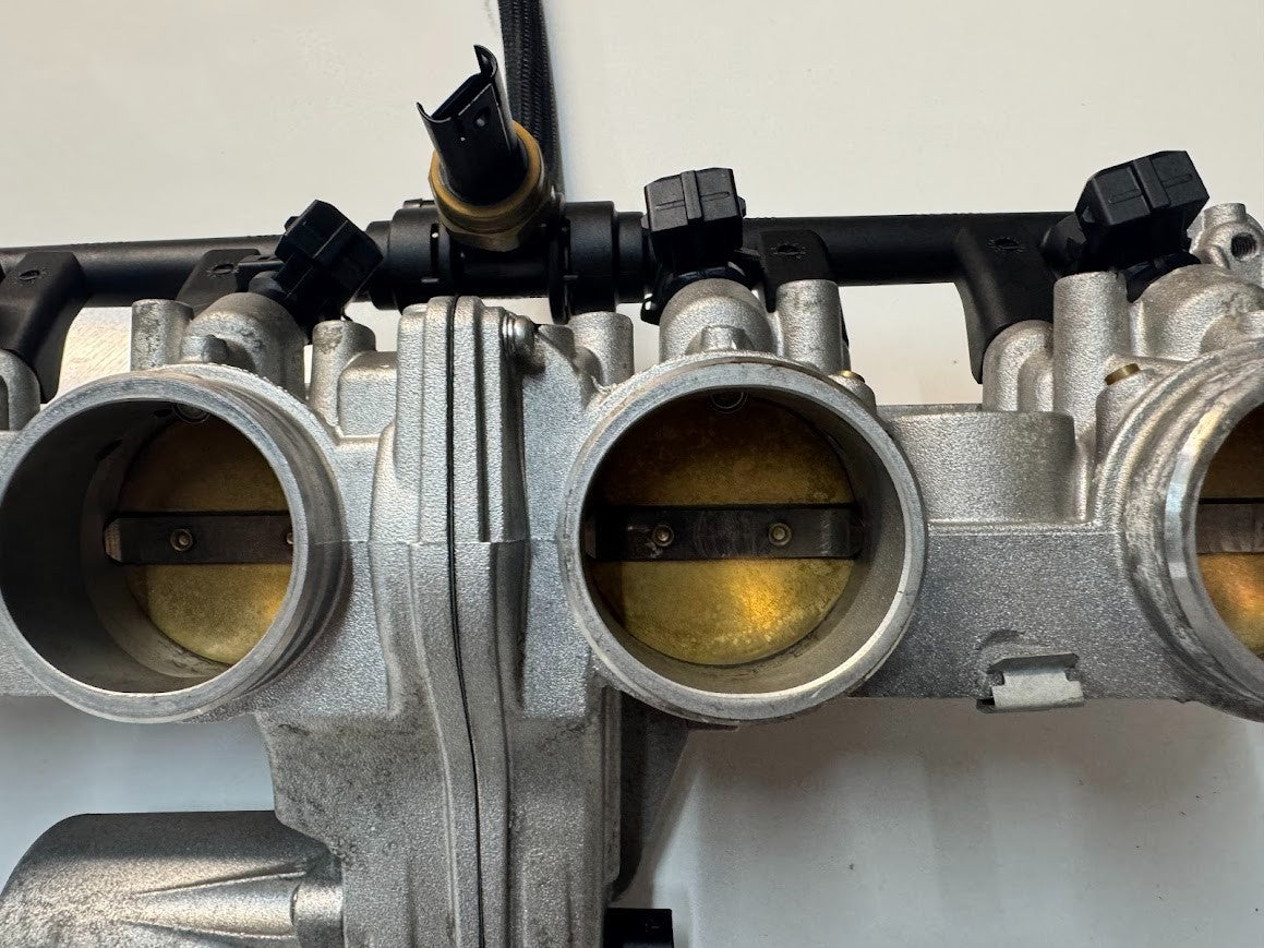 BMW S1000RR 2016 Throttle Bodies Intake OEM Genuine K46 13548545069