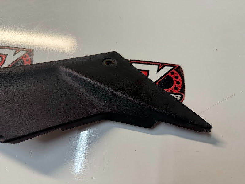 RH Side Tank Cover Kawasaki Ninja 300 2013-2017 OEM 14092-0923