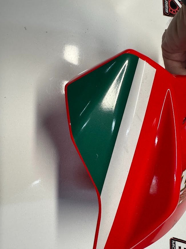 Aprilia RS4 125 4T 2011-2016 Front Fuel Tank Cover OEM Genuine 897695