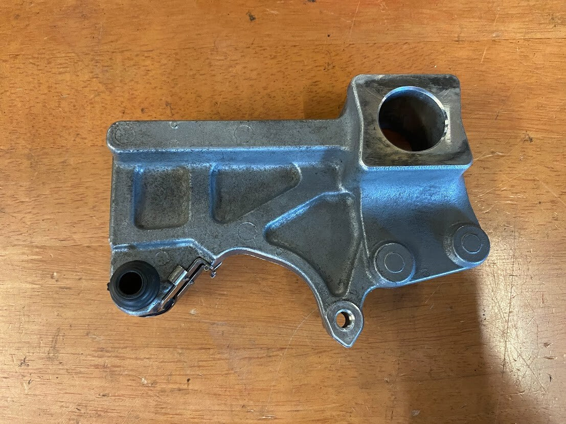 Rear Caliper Holder Suzuki Bandit 1250 07-11 2007 69150-38G50