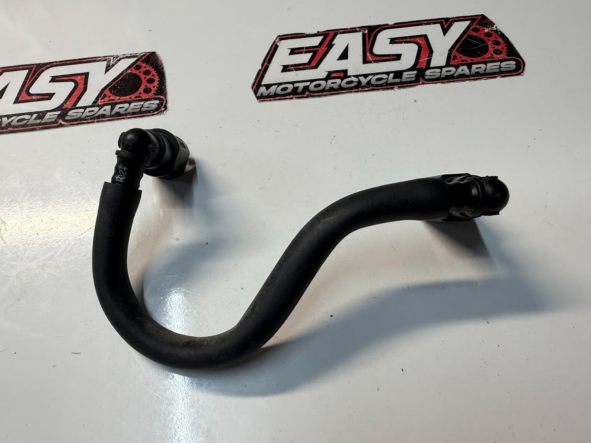 Fuel Pipe Hose Line Suzuki GSXR 1000 2007-2008 OEM 15810-15H01
