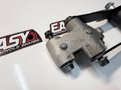 Shock Linkage Link Mount Kawasaki Vulcan VN900 Classic 2006-2022 OEM 39007-0160