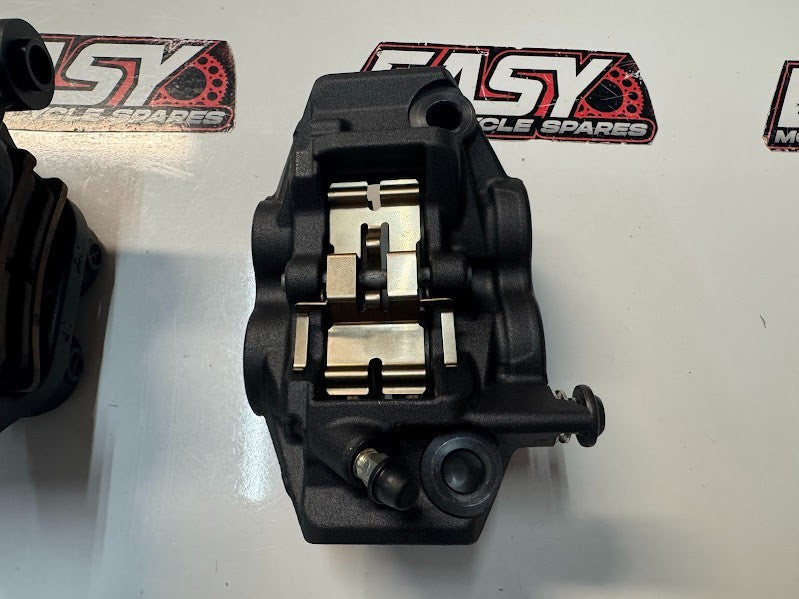 Yamaha YZF R1 2020-2024 Front Brake Calipers OEM Genuine B3L-2580T-00