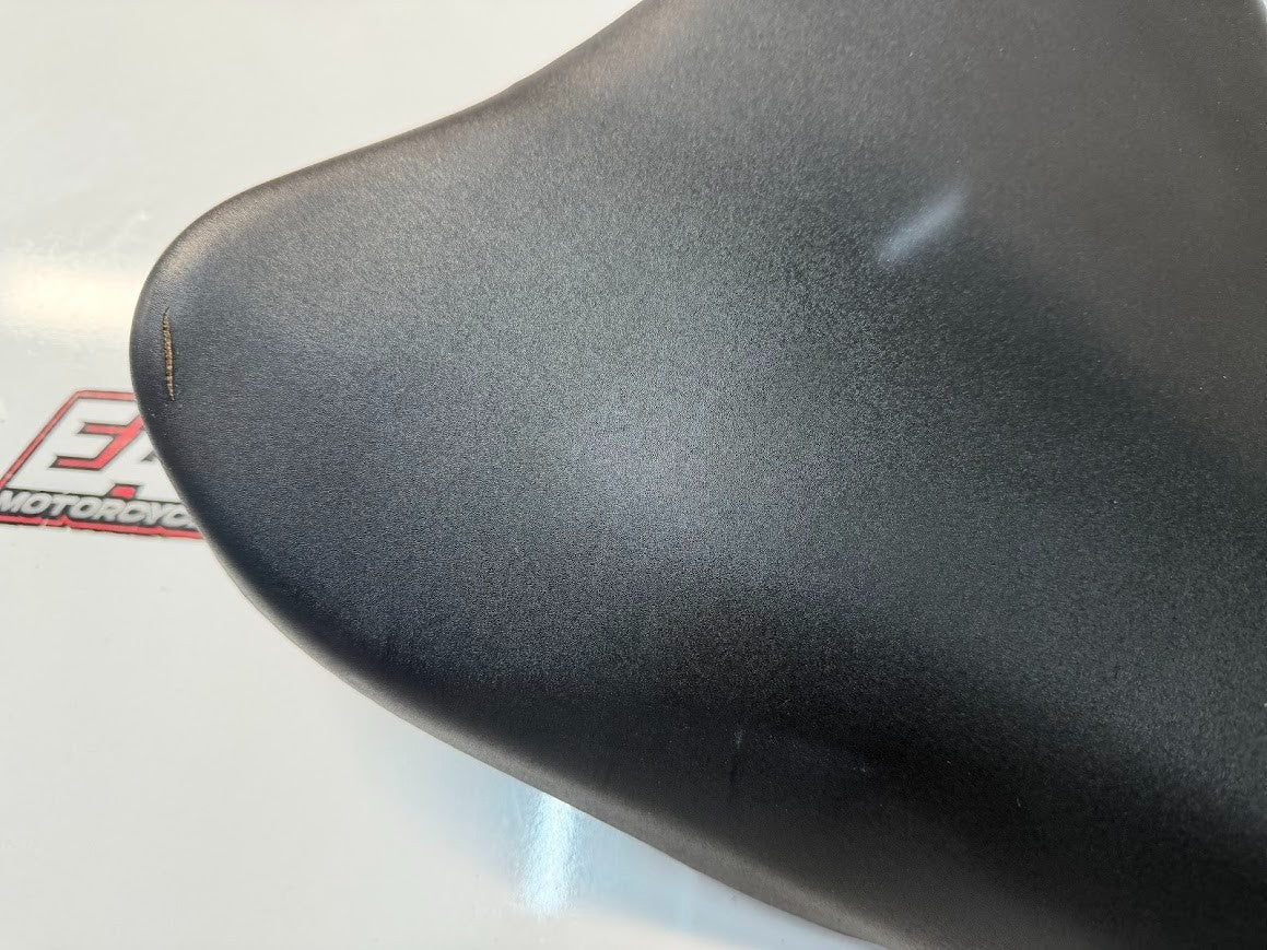 Riders Seat Suzuki GSXR 1000 2007-2008 OEM 45100-21H01-6BY
