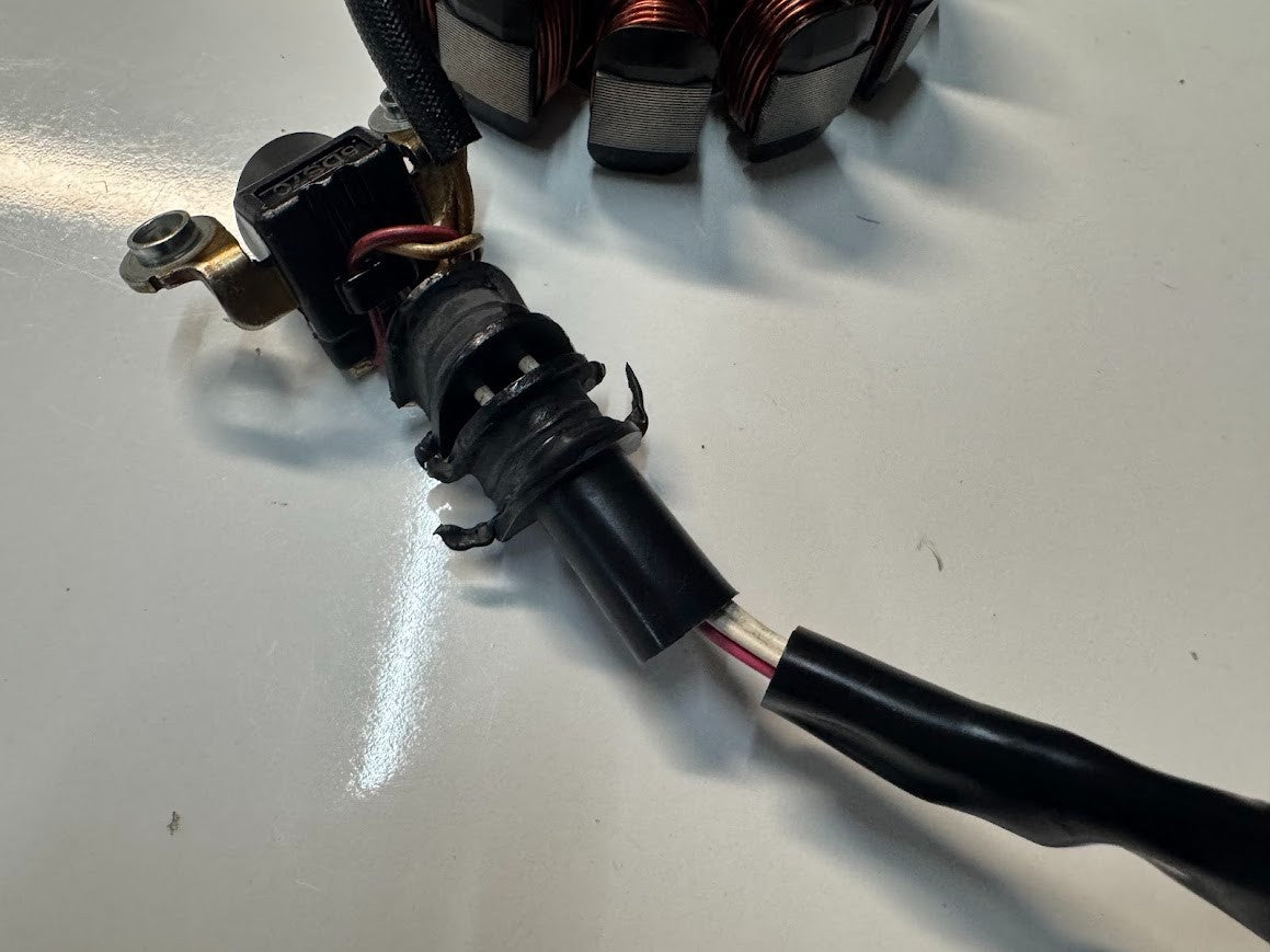 Yamaha YZF R15 2015-2018 Stator Generator OEM Genuine 2FB-H1410-00