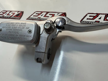 Front Brake Master Cylinder Suzuki C109R VLR 1800 T 2008-2014 59600-10FC1