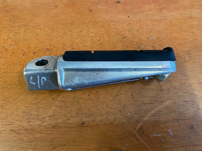 LH Pillion Peg Yamaha FZ6-S 04-06 2006 3VR-27431-02-00