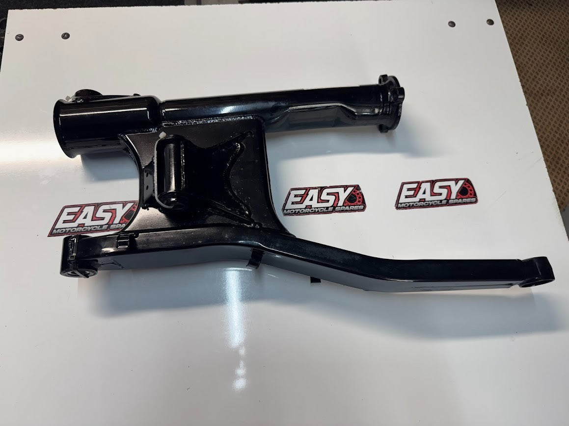 Suzuki VL 1500 Intruder 1998-2009 Swingarm OEM Genuine 61100-10860-019