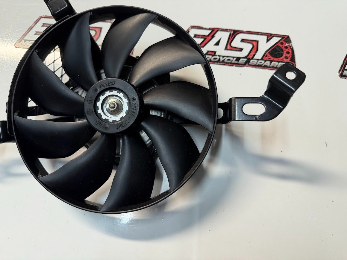 Radiator Thermo Cooling Fan Suzuki GSXR 1000 2007-2008 OEM 17800-21H00