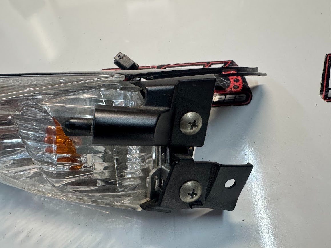 Suzuki GSXR 1000 2009-2016 RH Rear Blinker Indicator OEM Genuine 35603-47H00