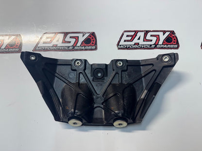 Suzuki GSXR 1000 2009-2016 Fuel Tank Front Bracket OEM Genuine 44521-47H00