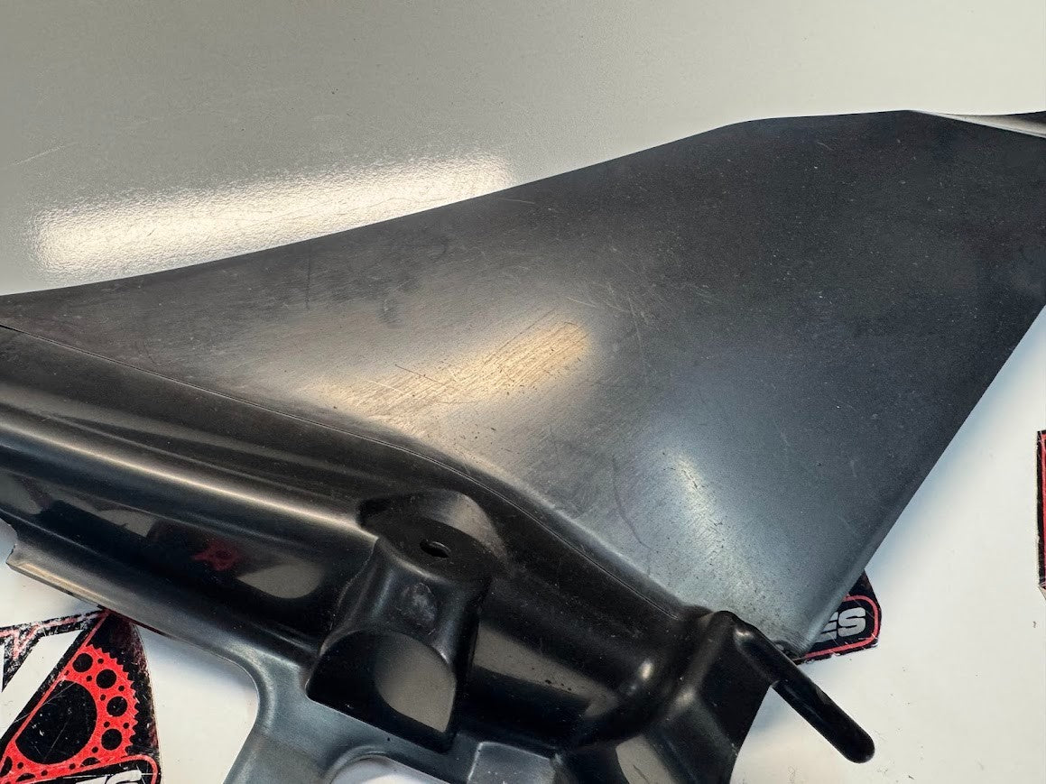 Suzuki GSXR 1000 2009-2016 LH Under Inner Cowl OEM Genuine 94462-47H00