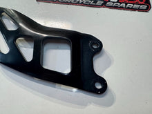 Suzuki GSXR 1000 2015-2016 LH Foot Rest Heel Guard OEM Genuine 43576-47H40