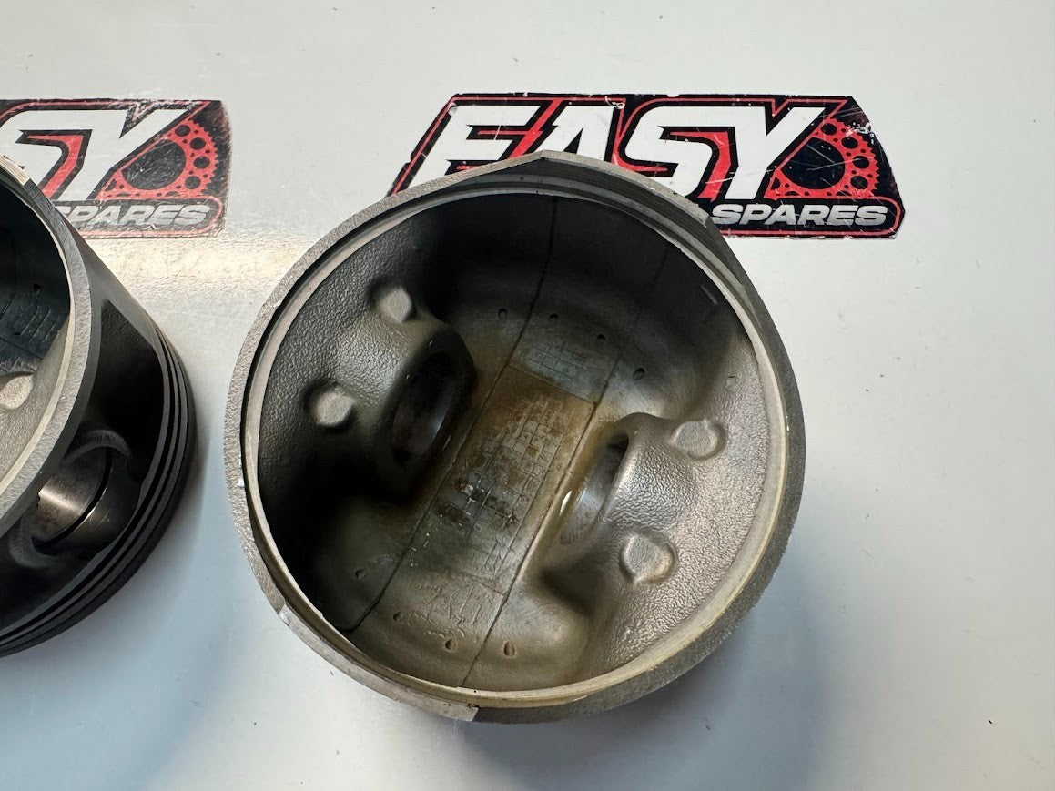 Suzuki VL 1500 Intruder 1998-2009 Piston Set OEM Genuine 12111-10F00-0F0