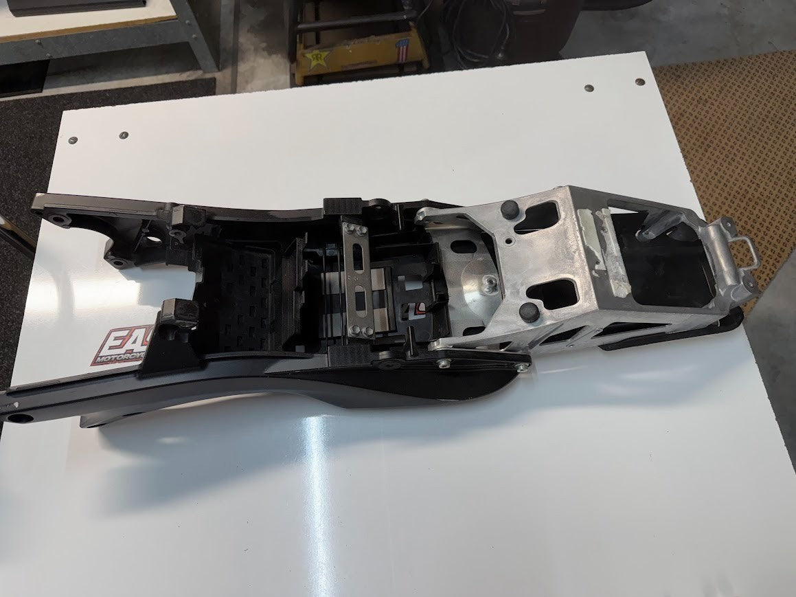 Rear Sub Frame Suzuki GSXR 1000 2007-2008 OEM 41211-21H00-YAP