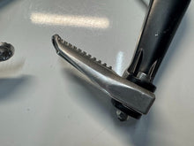 Yamaha YZF R1 2015-2025 LH RH Pillion Pegs & Brackets OEM Genuine 2CR-2741L-01