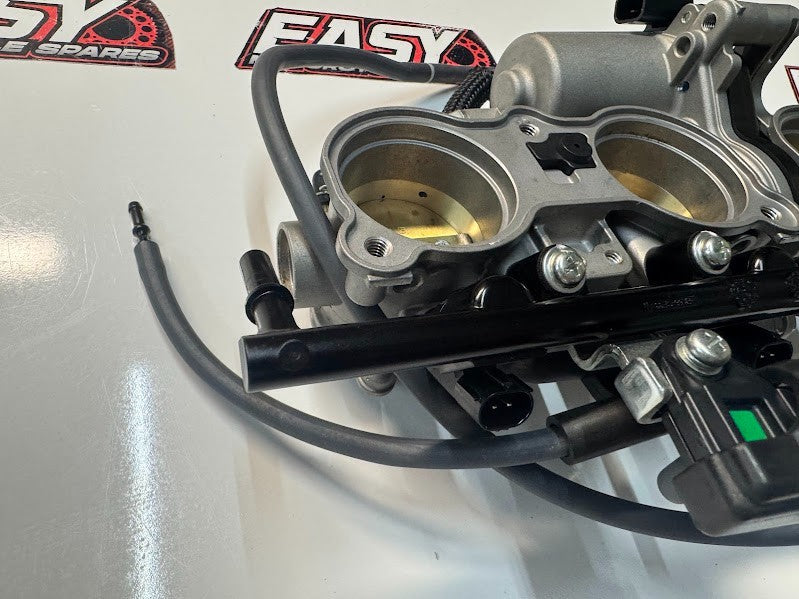 Yamaha YZF R1 2022-2025 Throttle Bodies TPS Injectors OEM Genuine B3L-13750-02