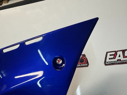 Yamaha YZF R1 2022-2023 LH Side Cover 1 OEM Genuine B3L-2842M-00