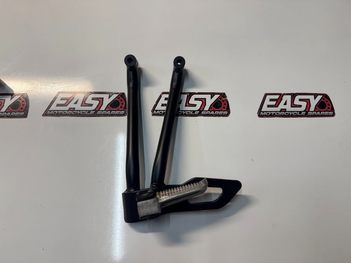 Yamaha YZF R15 2013-2018 LH Pillion Peg & Bracket OEM Genuine 1CK-F741L-00