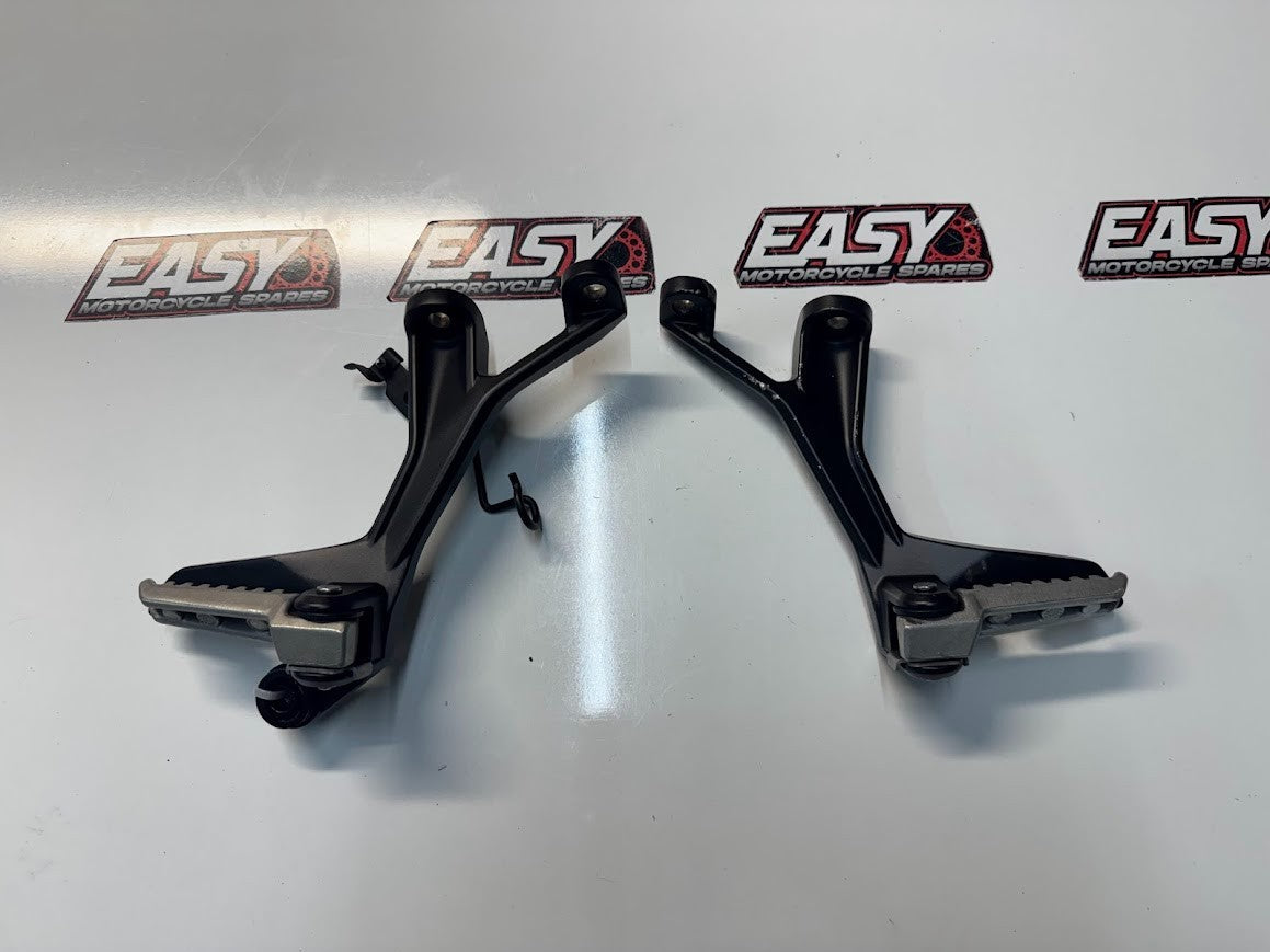 Kawasaki Ninja 500 2024-2025 Pillion Peg Assembly OEM Genuine 35063-1410