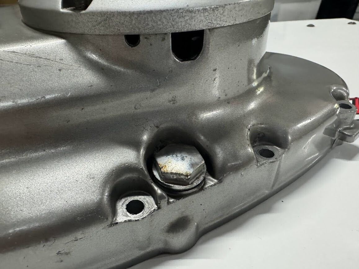 Engine Clutch Cover Suzuki GS 500 2006