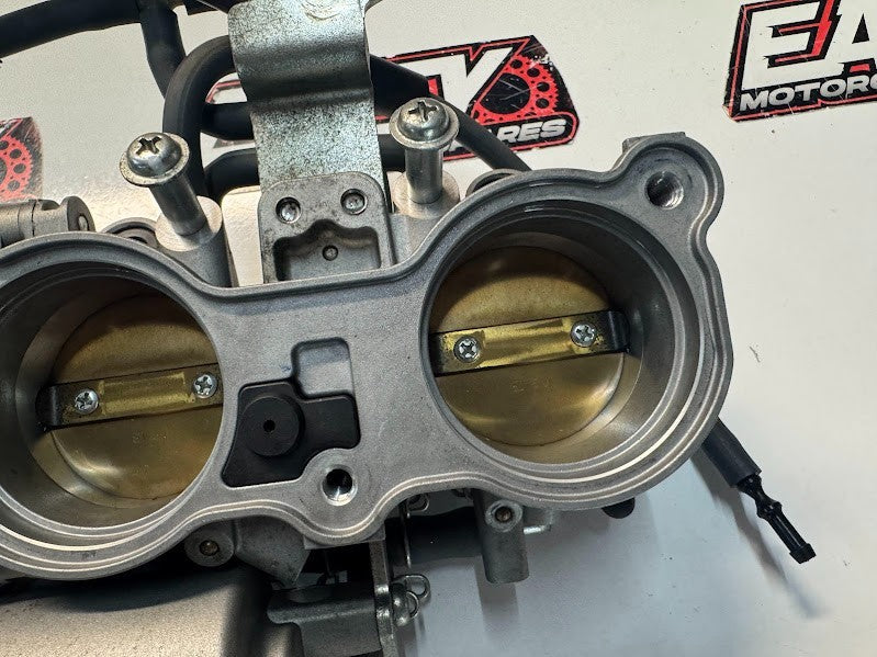 Yamaha YZF R1 2020-2021 Throttle Bodies TPS OEM Genuine B3L-13750-00