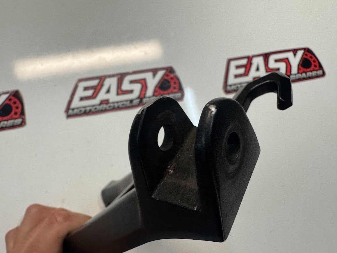 Suzuki GSXR 1000 2015-2016 LH Pillion Peg Bracket OEM Genuine 43700-47H40