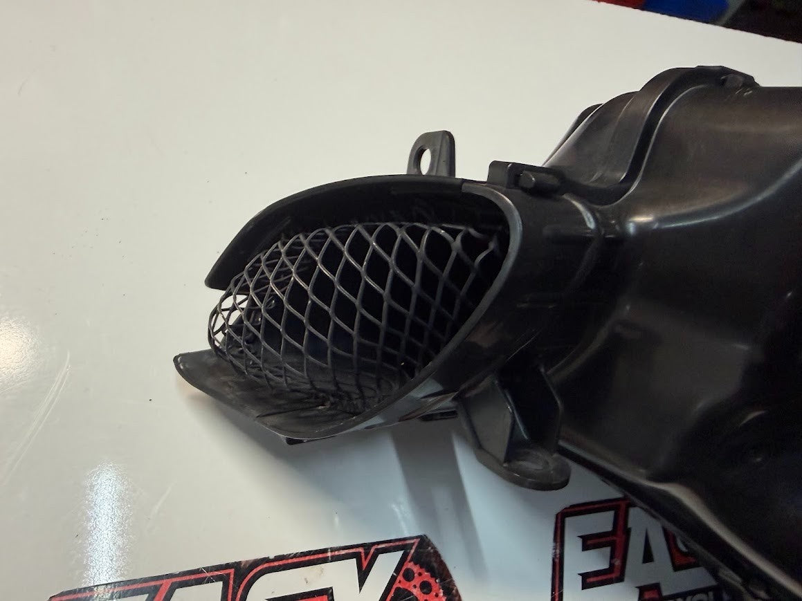 Air Ram Intake Ducts Suzuki GSXR 1000 2007-2008 OEM 94420-21H00