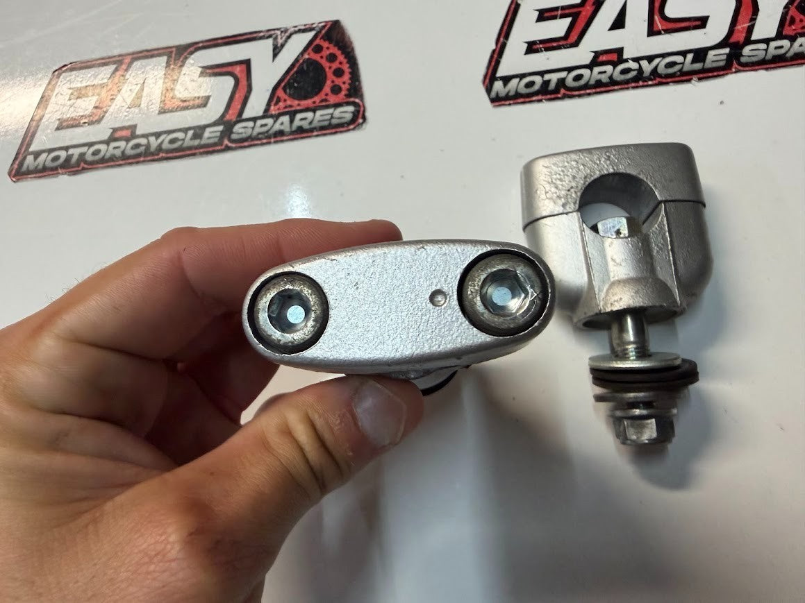 Handlebar Mounts Clamp Suzuki GSF 1250 S Bandit 2007-2016 OEM 56221-49G00