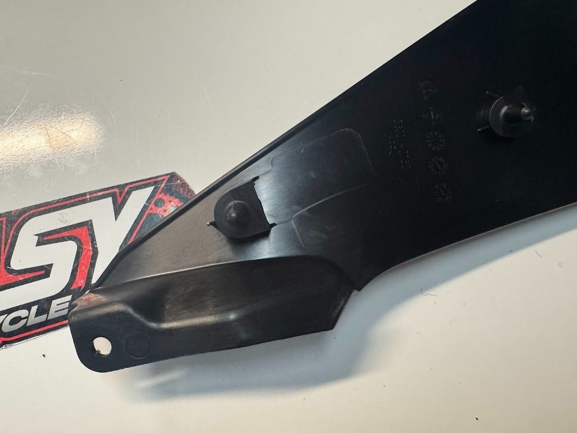 Kawasaki Ninja 500 2024-2025 RH Knee Grip Side Cover OEM Genuine 36001-0752