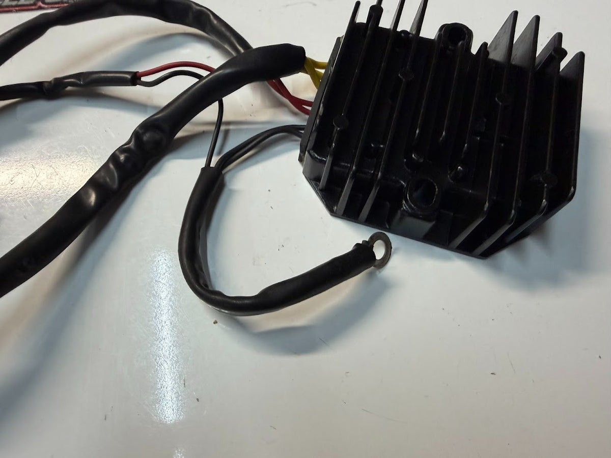 Regulator Voltage Rectifier KTM RC 390 2014-2023 OEM 90511034000