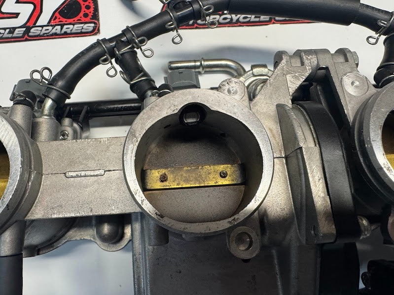 Yamaha MT-10 2016-2021 Throttle Bodies Complete OEM Genuine B67-13750-02